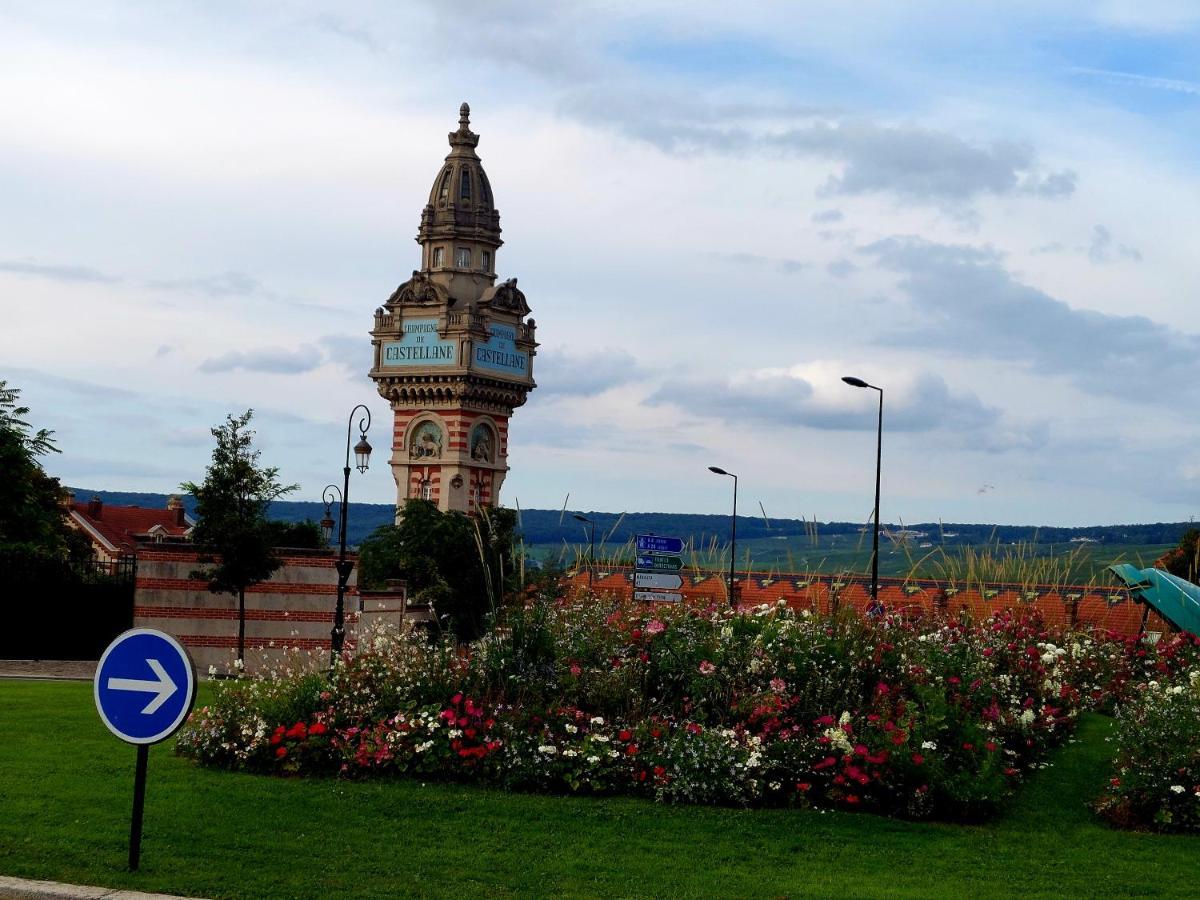 Epernay Capital De Champagne Apartamento Exterior foto